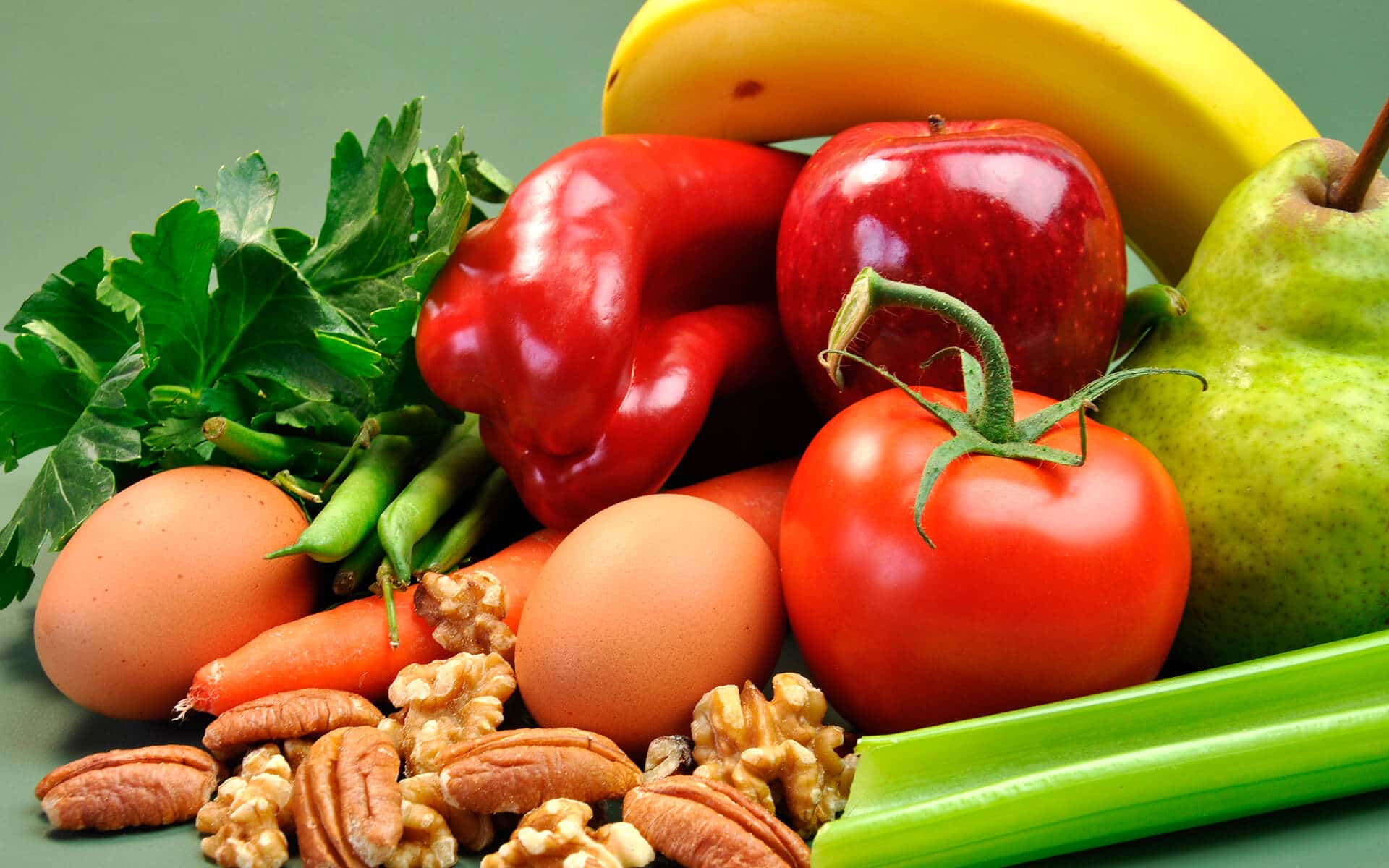 Овощи и фрукты являются источником. Овощи и фрукты. Здоровые овощи. Фрукты овощи ягоды орехи. Продукты питания.